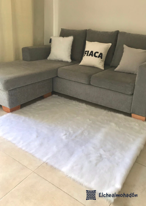 Alfombra o Pie de cama Brasilera 1 x 1,50 mts Sin Antideslizante. Pelo extra largo en internet