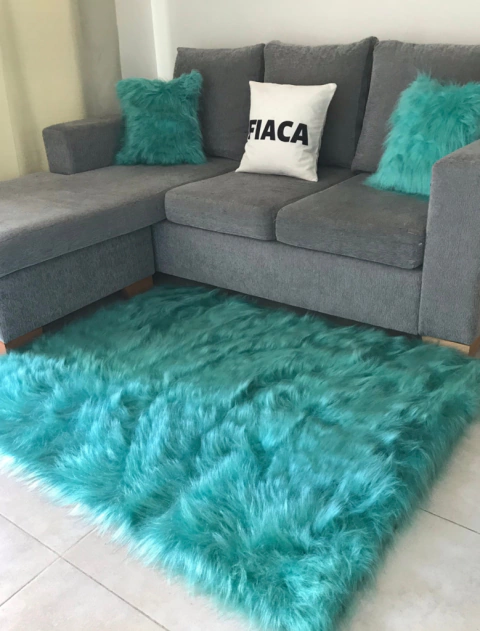 Pie de Cama 1x1,50 mts Brasilera Pelo extra largo