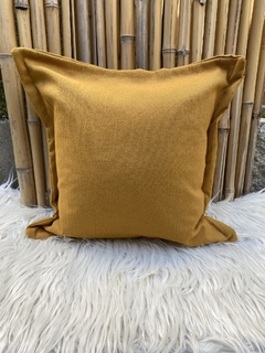 Imagen de Almohadones 40x40 tusor con bordes relleno vellón siliconado