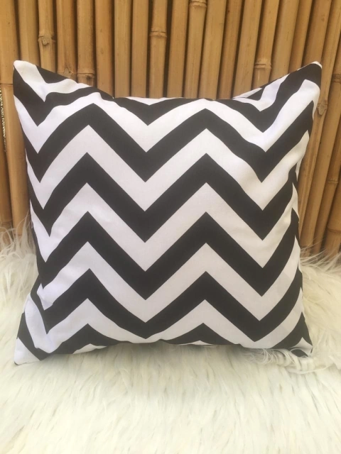 Almohadón Zig Zag 50 x 50 cm - comprar online