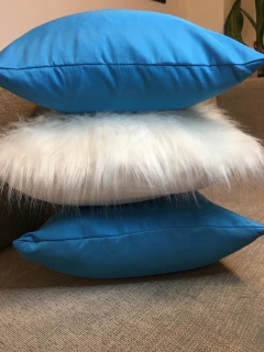 Combo D Almohadones Tela Batista X2 +almohadón De Piel Pack en internet