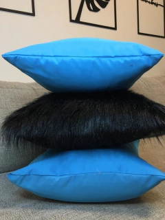 Imagen de Combo D Almohadones Tela Batista X2 +almohadón De Piel Pack