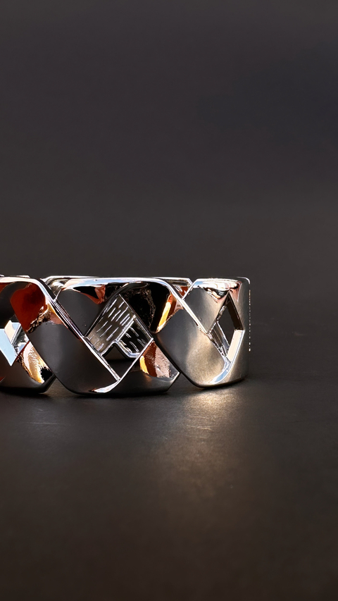 Brazalete x