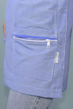 Imagen de PONCHO INICIAL LUNARES