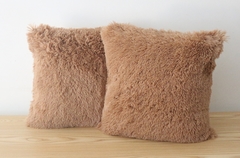 Almohadón Piel Ultra Soft Canela - comprar online