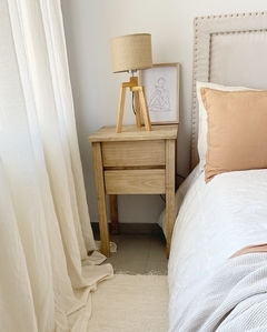 Mesita de Luz Lupe - Ekisetum Tienda Deco