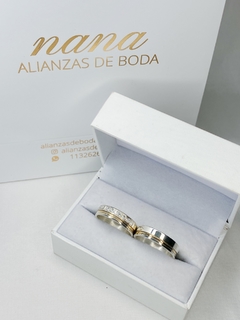 Alianzas Plata 925 6mm con hilo de Oro Macizo 18kt. 10 brillantes - NANA Alianzas de Boda