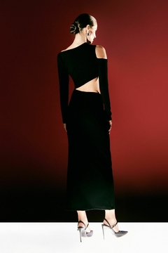VESTIDO MIDI COM RECORTES PRETO - T Brand Store