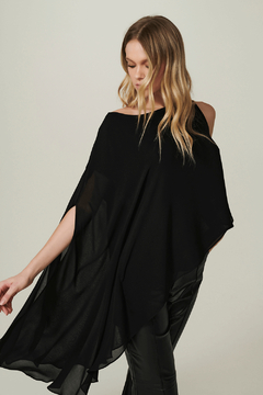 BLUSA EM VISCOSE TELMA PRETO na internet