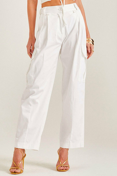 CALÇA CARGO EM SARJA OFF WHITE - T Brand Store