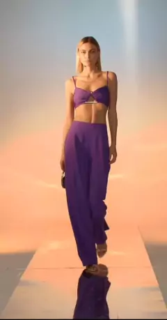 CALÇA PANTALONA CAOS ROXO na internet