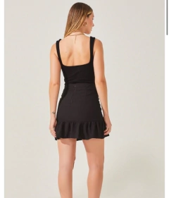 cropped-comfy-com-decote-princesa-preto