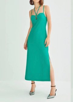 VESTIDO MIDI IRENE VERDE ESMERALDA na internet