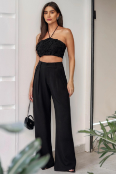 CONJUNTO TOP FLOR ALFAIATARIA JULIA PRETO