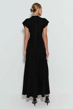 VESTIDO LONGO MANGA AMPLA PRETO - comprar online