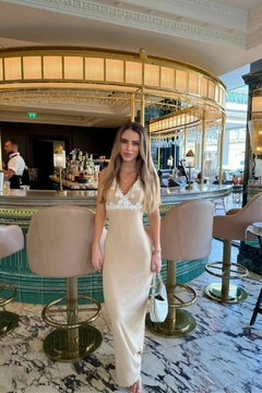 VESTIDO FRENTE ÚNICA NUDE LANA - comprar online