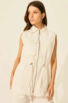COLETE ALFAIATARIA OFF WHITE LUANA