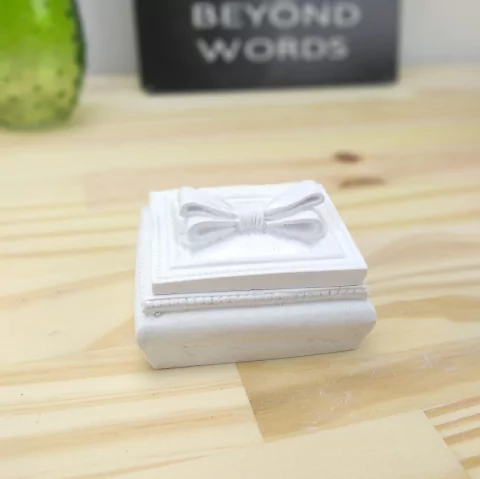 Molde de Silicone para Vela ou Sabonete Caixa com Laço Ref 320VL