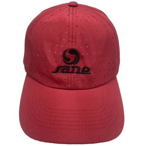 Gorra Sane Red de color rojo con logo bordado en el frente.