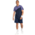 Hombre vistiendo Short Nox Pro Azul Marino y camiseta deportiva.