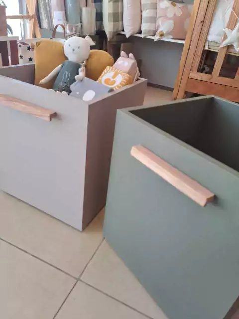 JUGUETERO CON RUEDAS