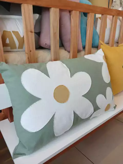 ALMOHADON MARGA VERDE