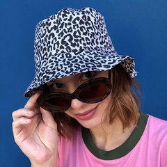 Bucket Hat ONÇA on internet