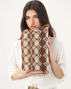 SOBRE SENDERO | CHAGUAR Y CUERO - comprar online