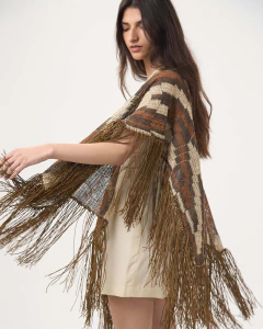PONCHO DE CHAGUAR CON FLECOS I PUNTO YICA - comprar online