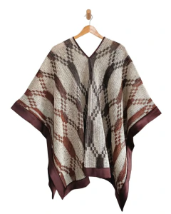 Poncho de Chaguar con terciopelo | Punto Yica