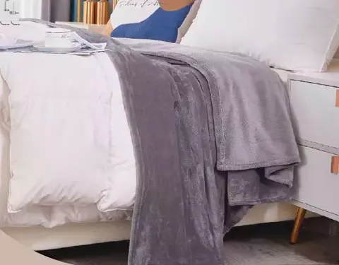 Frazada Flanel Liso Queen Gris Oscuro - comprar online