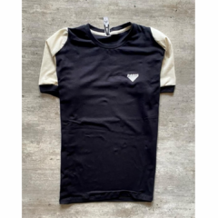 Remera paris black