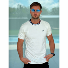 Remera tommy crem