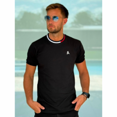 Remera tommy black en internet