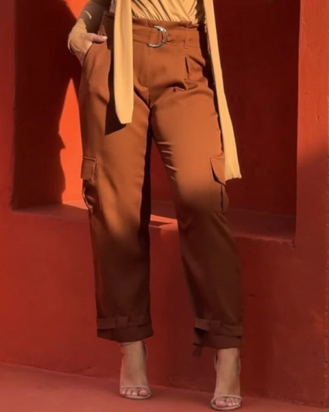 Calça Cargo Feminina de Cintura Alta