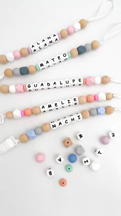 Porta chupete personalizado