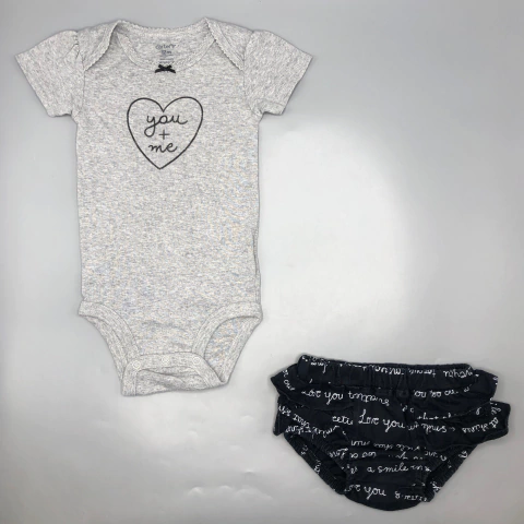Conjunto Remera/body + Pantalón Carters - Talle 9-12 meses - SEGUNDA SELECCIÓN