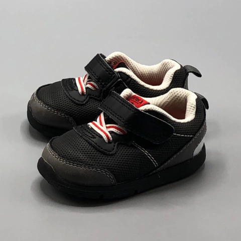 Zapatillas Carters - Talle 19 - SEGUNDA SELECCIÓN
