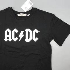 Remera H&M - Talle 8 años - comprar online