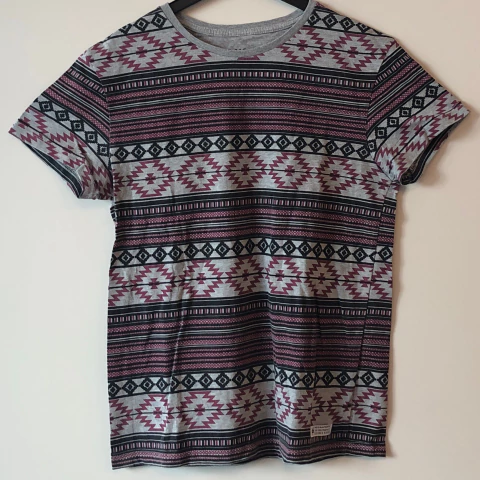 Remera Zoo York - Talle S - SEGUNDA SELECCIÓN