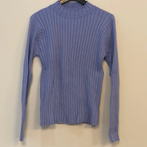 Sweater Kosiuko - Talle M - SEGUNDA SELECCIÓN