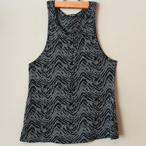 Remera Minimum - Talle XS - SEGUNDA SELECCIÓN