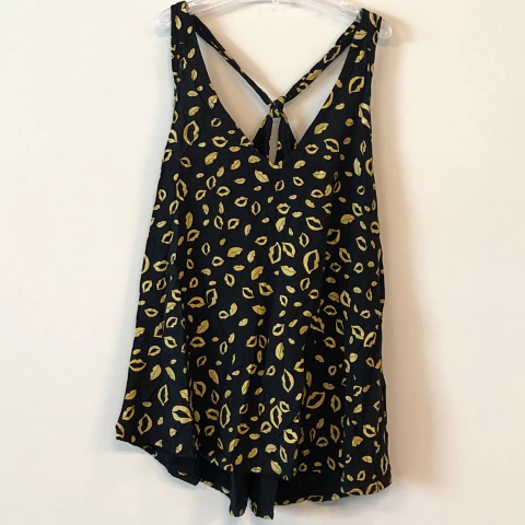 Remera Jazmin Chebar - Talle M - SEGUNDA SELECCIÓN