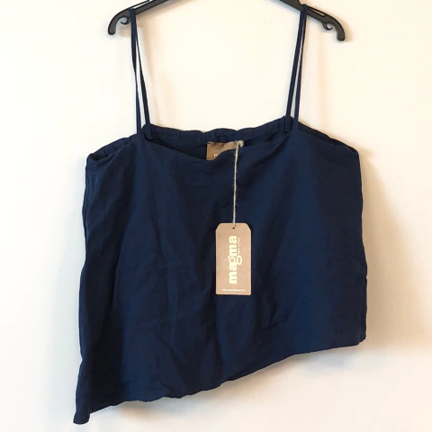 Remera Magma - Talle L