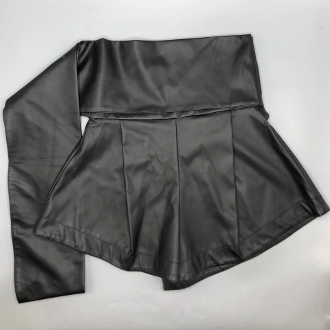 Short Tucci - Talle S