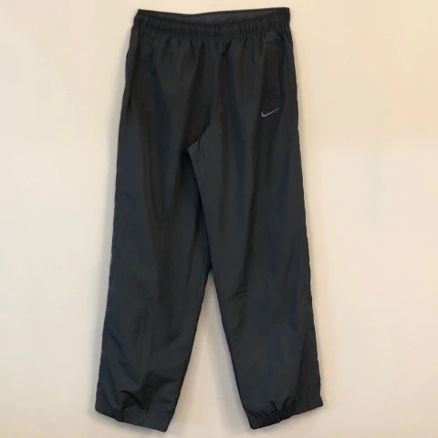 Pantalón Nike - Talle L