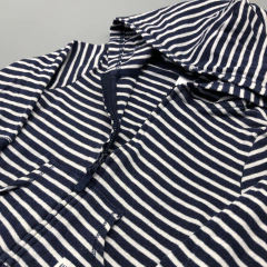 Campera liviana Carters - Talle 9-12 meses - SEGUNDA SELECCIÓN - comprar online