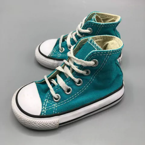 Zapatillas Converse - Talle 20 - SEGUNDA SELECCIÓN