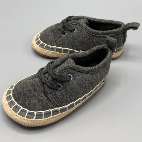 Zapatillas OshKosh - Talle 0-3 meses - SEGUNDA SELECCIÓN