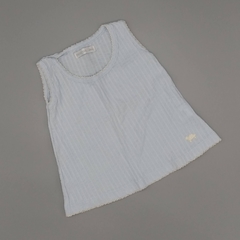 Musculosa NUEVA Pacha Talle 9 meses celeste puntilla beige